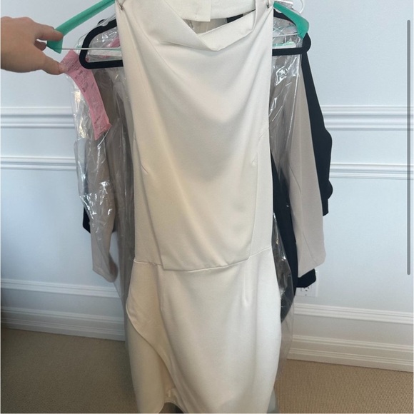 Elliatt White Alter Dress from Revolve - Small - Picture 5 of 6